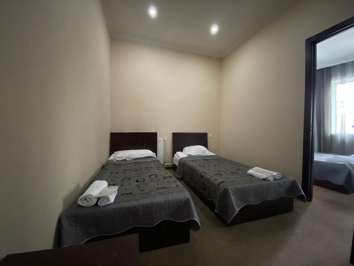 Hotel Shalimar Tbilisi Esterno foto