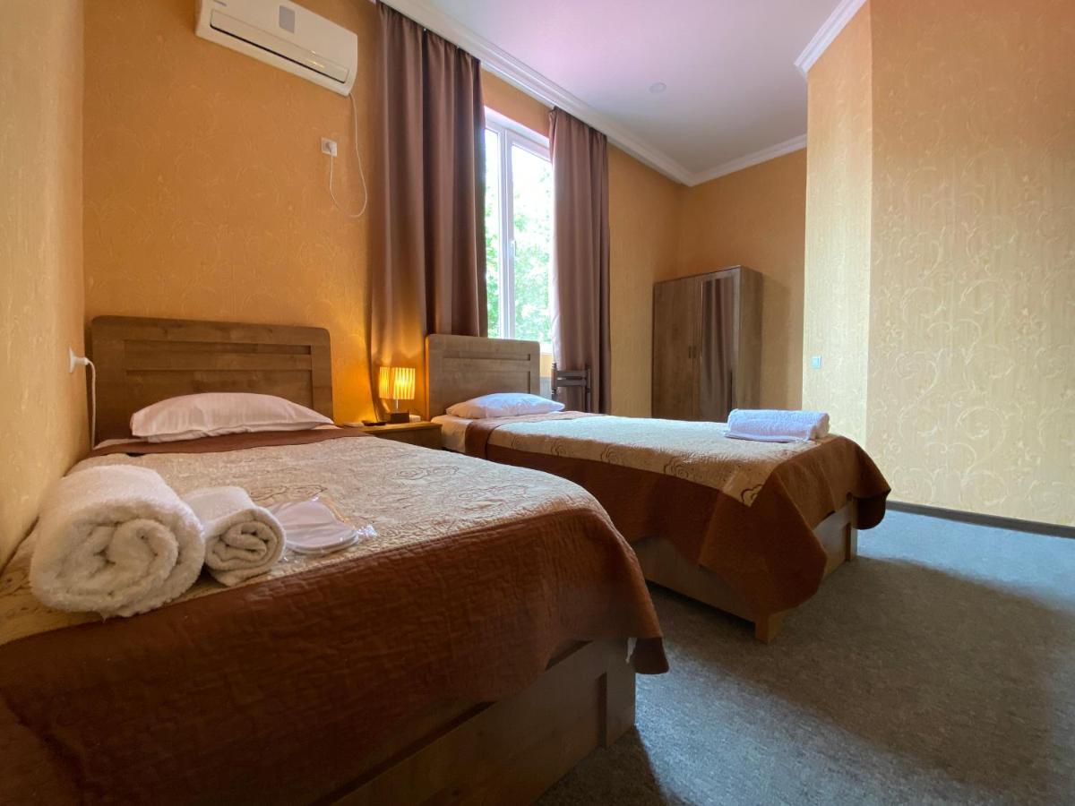 Hotel Shalimar Tbilisi Esterno foto
