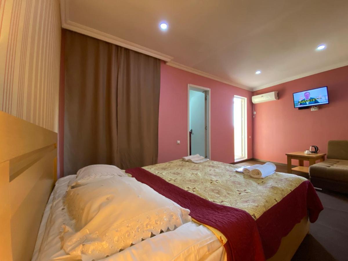 Hotel Shalimar Tbilisi Esterno foto